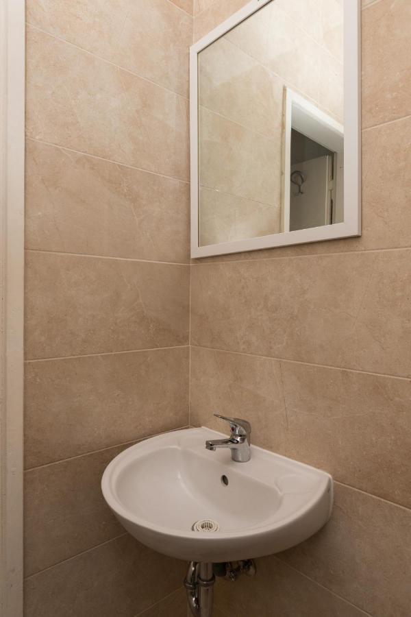 Guest house Bradas 2*