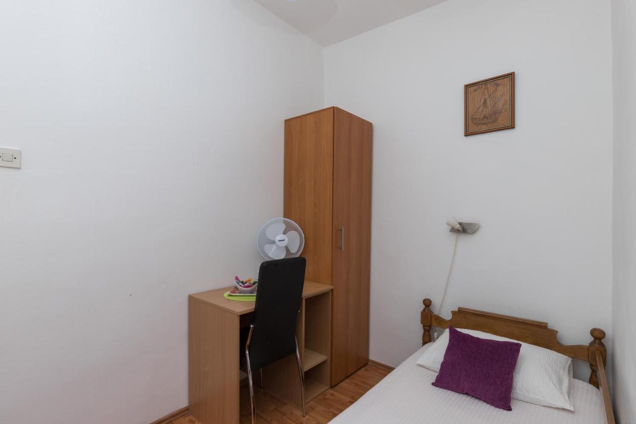 Guest house Bradas 2*
