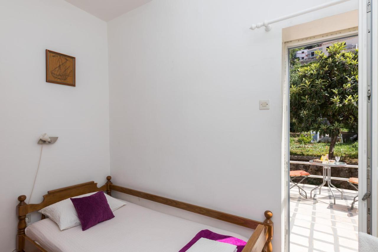 Guest house Bradas