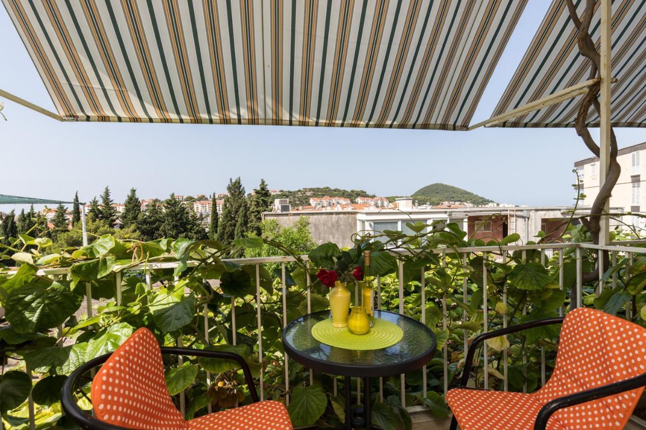 Bradas Guest house
